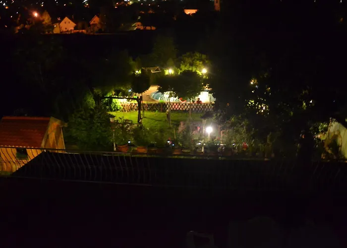 Katica Vendeghaz Apartment *